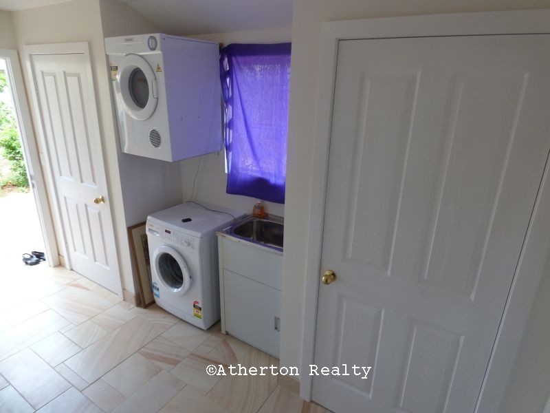 24 Weaver St, Atherton QLD 4883