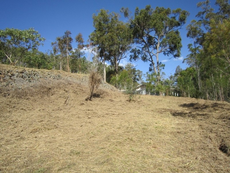 24 Mowbray Rd, Herberton QLD 4887