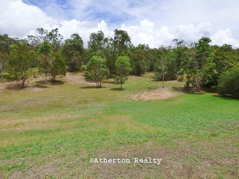 10 Eden Drive, Tinaroo QLD 4872