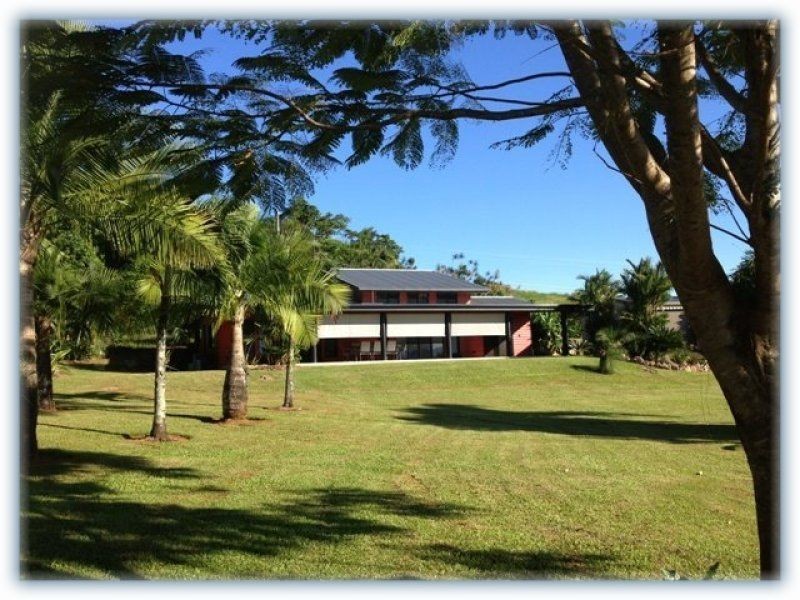212 Lindsay Road, Carmoo QLD 4852