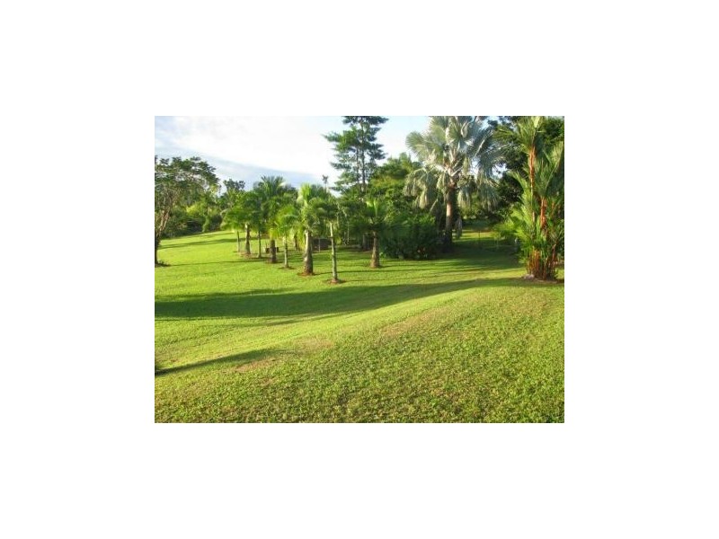 212 Lindsay Road, Carmoo QLD 4852