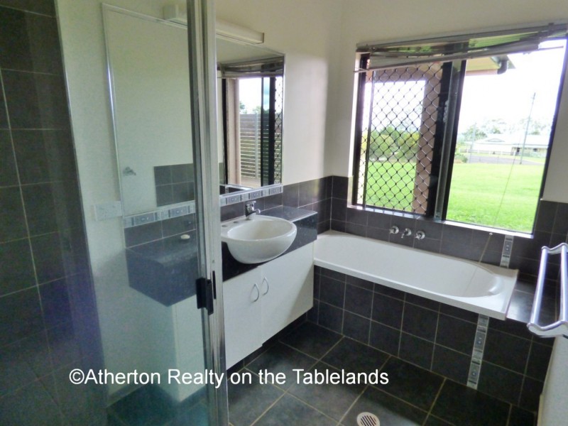 33 Moffat Drive, Tolga QLD 4882