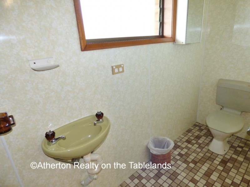 26-28 Dalziel Ave, Atherton QLD 4883