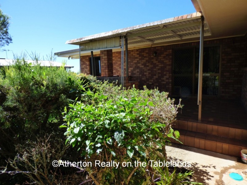 26-28 Dalziel Ave, Atherton QLD 4883