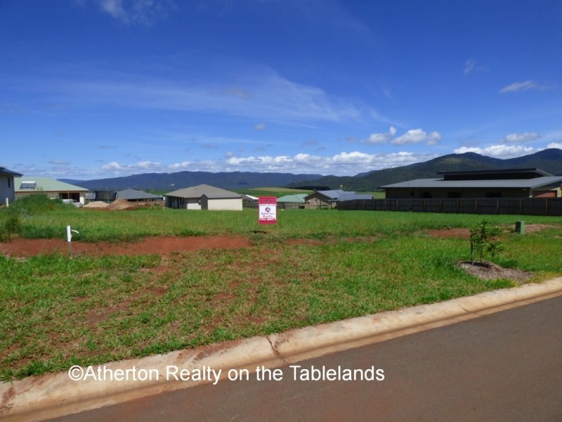 22 Lavender Cres, Pleasant View, Atherton QLD 4883