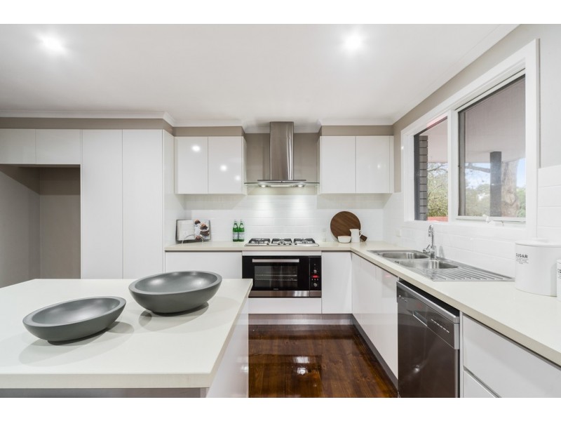 10 Burswood Close, Frankston South VIC 3199