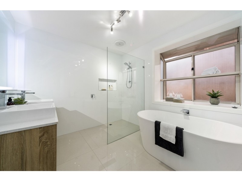 10 Burswood Close, Frankston South VIC 3199