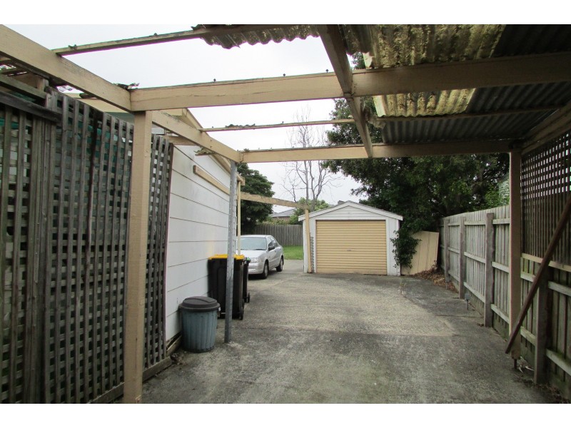 18 Latham Crescent, Dandenong North VIC 3175