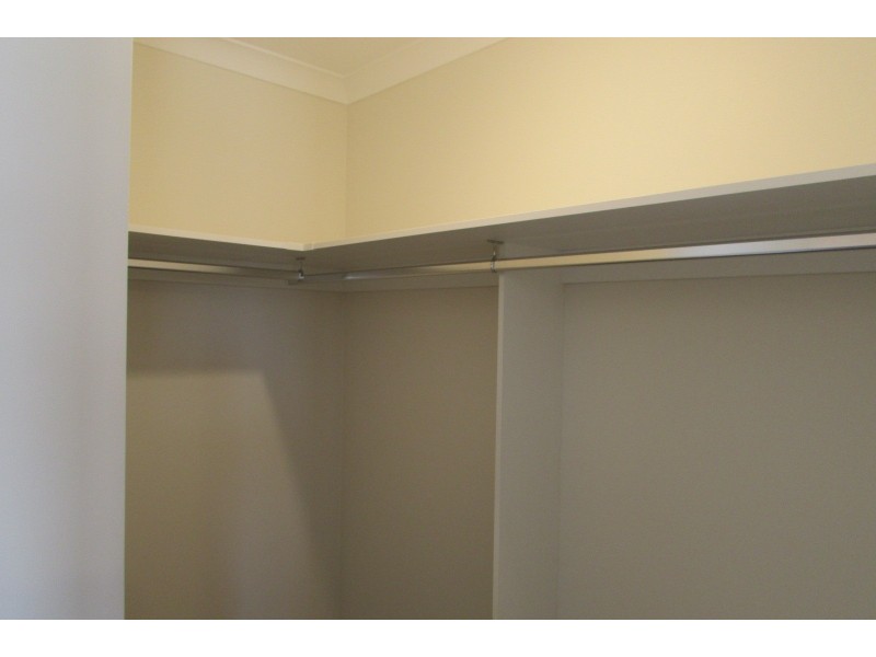 30 Yellow Robin Circuit, Cranbourne East VIC 3977