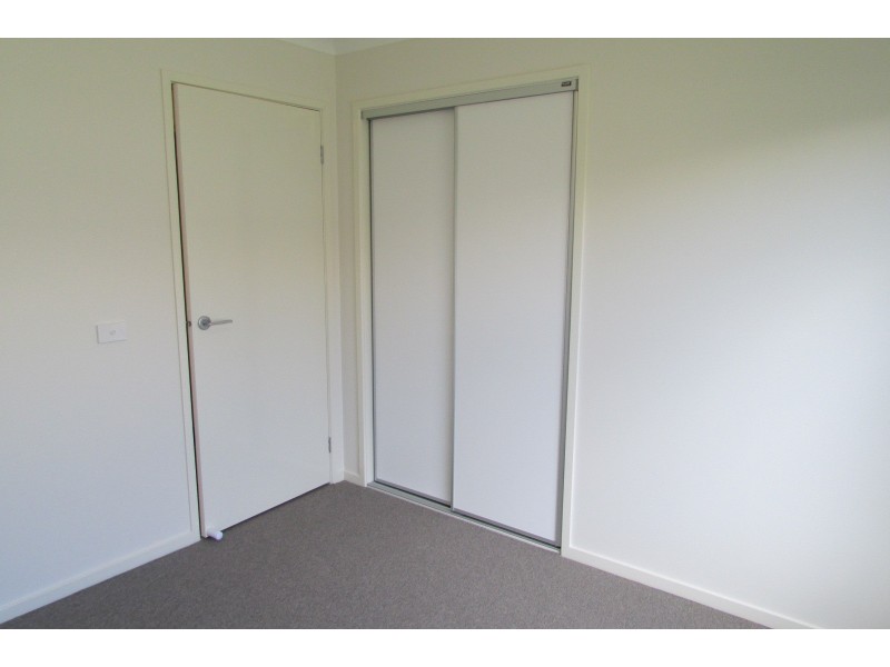 30 Yellow Robin Circuit, Cranbourne East VIC 3977