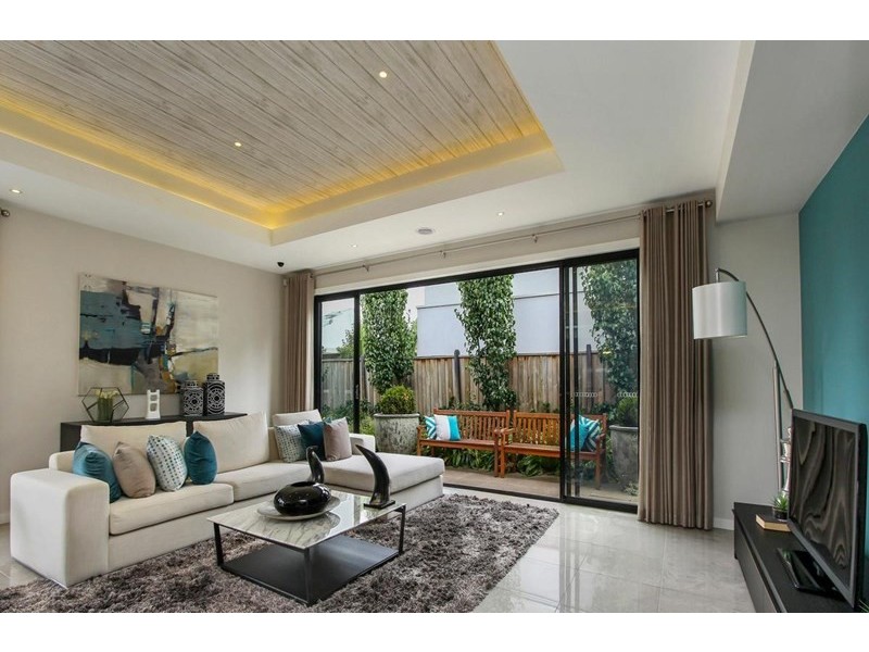 52 Flowerbloom Crescent, Clyde North VIC 3978