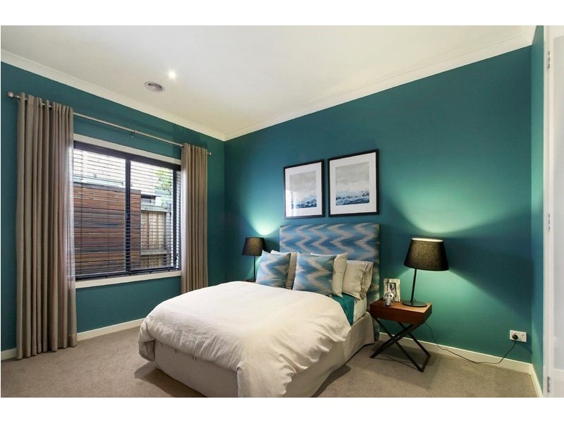 52 Flowerbloom Crescent, Clyde North VIC 3978