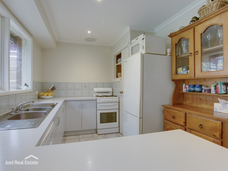 29 Pentland Drive, Narre Warren VIC 3805