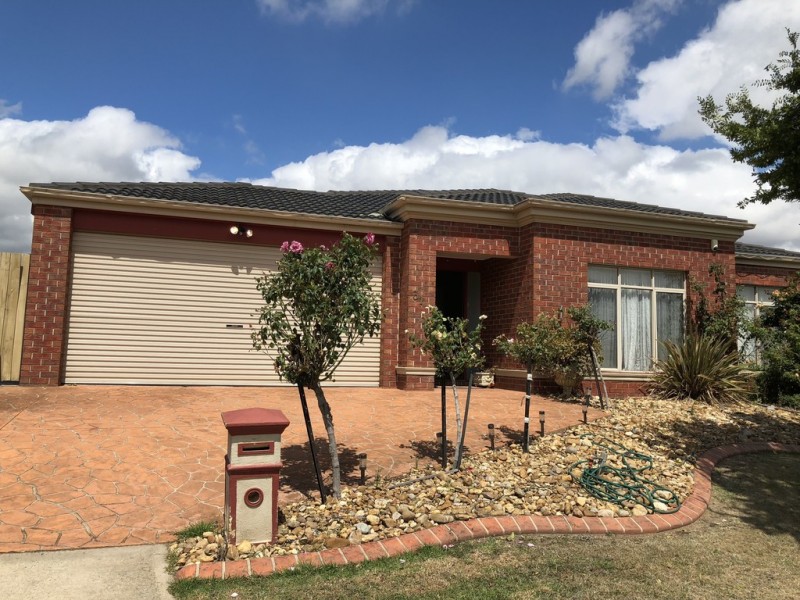31 Ernest Crescent, Narre Warren South VIC 3805