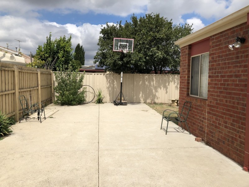 31 Ernest Crescent, Narre Warren South VIC 3805