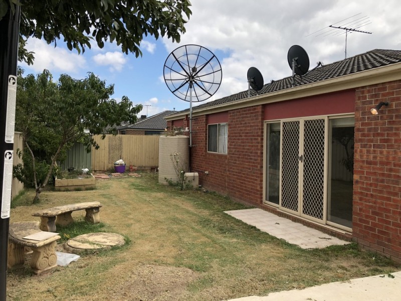 31 Ernest Crescent, Narre Warren South VIC 3805