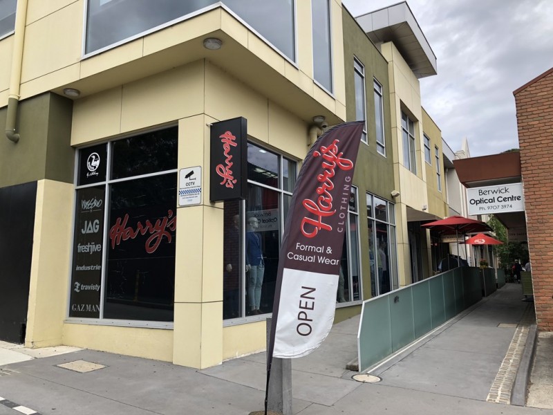 9 Loveridge Walk, Berwick VIC 3806