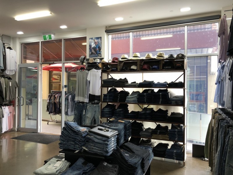 9 Loveridge Walk, Berwick VIC 3806