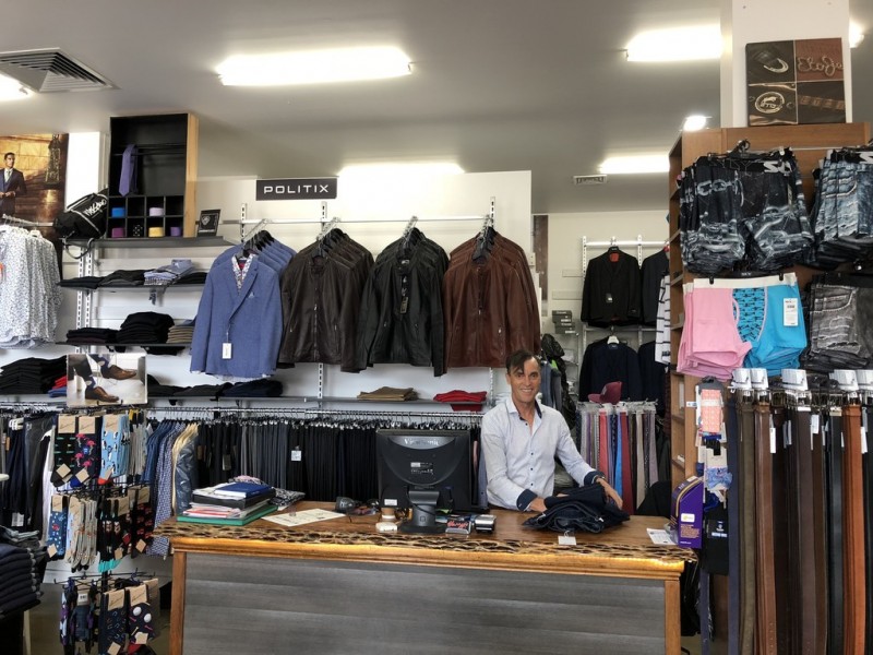 9 Loveridge Walk, Berwick VIC 3806