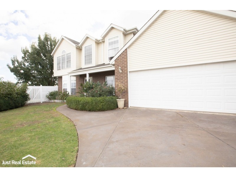 3 Carrum Close, Berwick VIC 3806