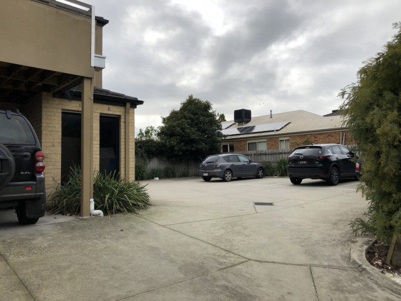 11 Tilmouth Place, Narre Warren South VIC 3805