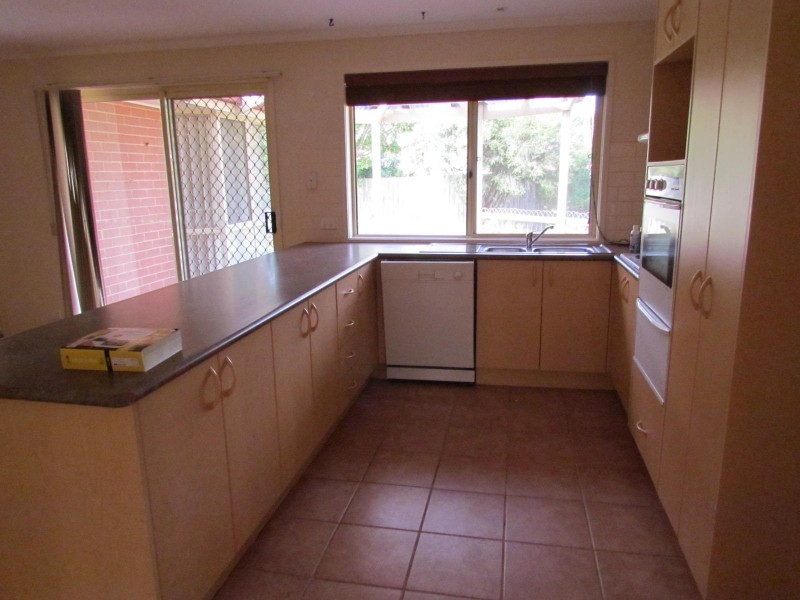 4 Yalumba Court, Berwick VIC 3806