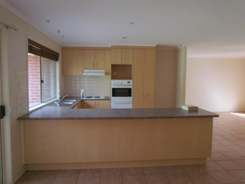 4 Yalumba Court, Berwick VIC 3806