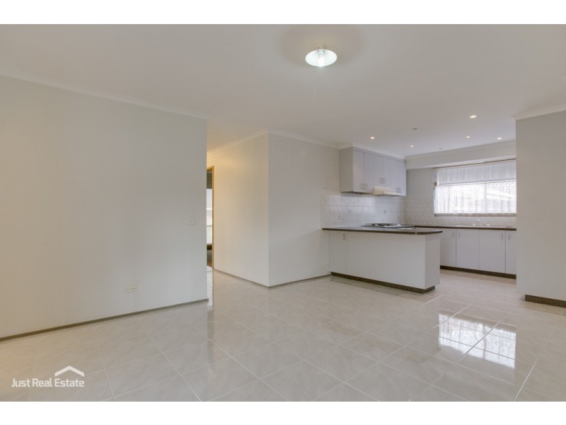 2 Mondous Court, Berwick VIC 3806