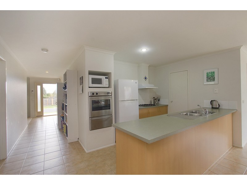 21 New England Way, Narre Warren VIC 3805