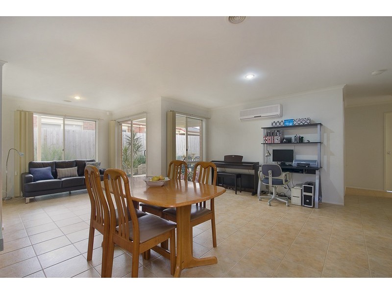 21 New England Way, Narre Warren VIC 3805