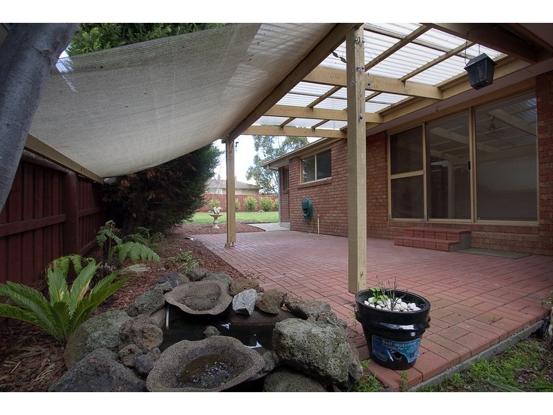 11 Lyndal Court, Berwick VIC 3806
