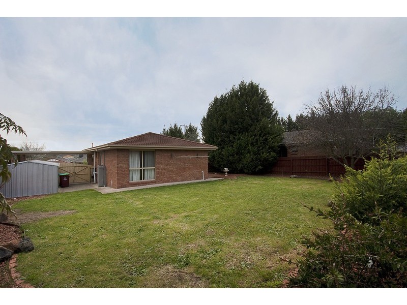 11 Lyndal Court, Berwick VIC 3806