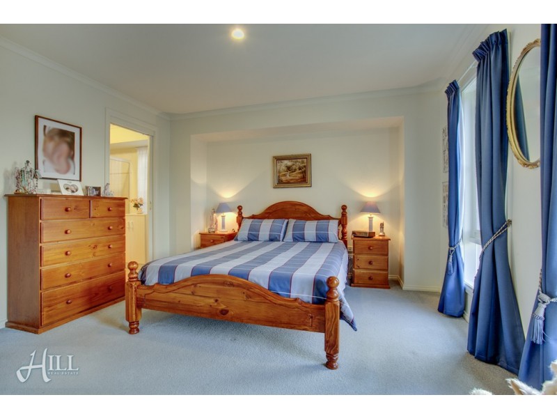 49 Shinners Avenue, Narre Warren VIC 3805