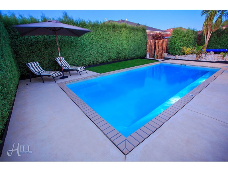 31 McCubbin Way, Berwick VIC 3806