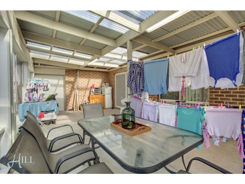 10 Woodhenge Close, Cranbourne East VIC 3977