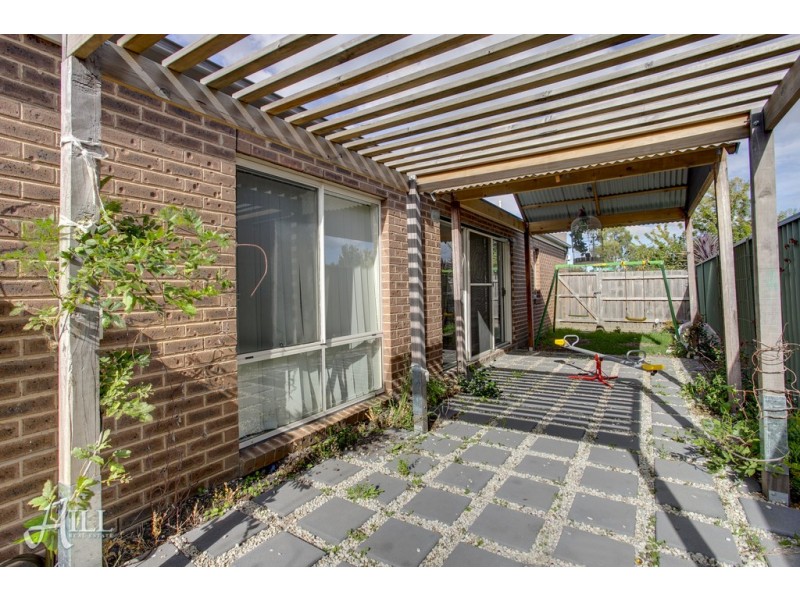 10 Woodhenge Close, Cranbourne East VIC 3977