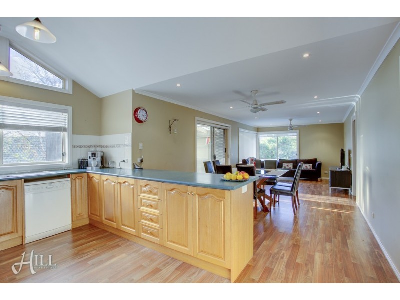 14 Deakin Court, Berwick VIC 3806