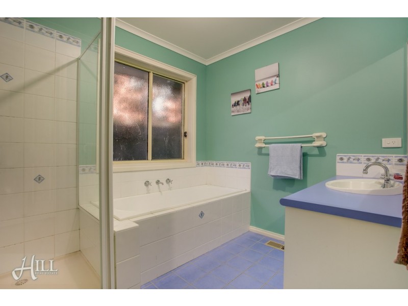 14 Deakin Court, Berwick VIC 3806