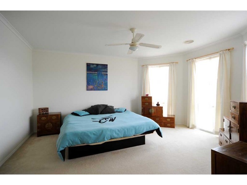 9 Ferncroft Court, Berwick VIC 3806