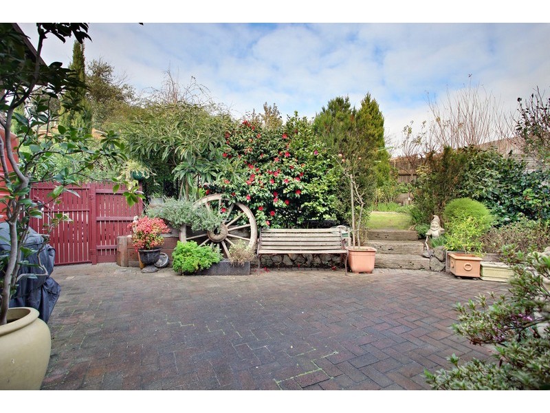 78 Avebury Drive, Berwick VIC 3806