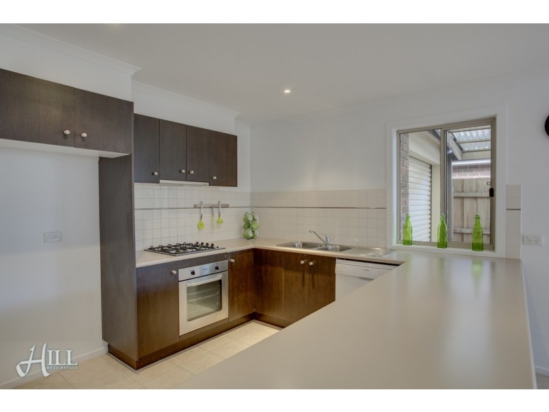 49 Melzak Way, Berwick VIC 3806