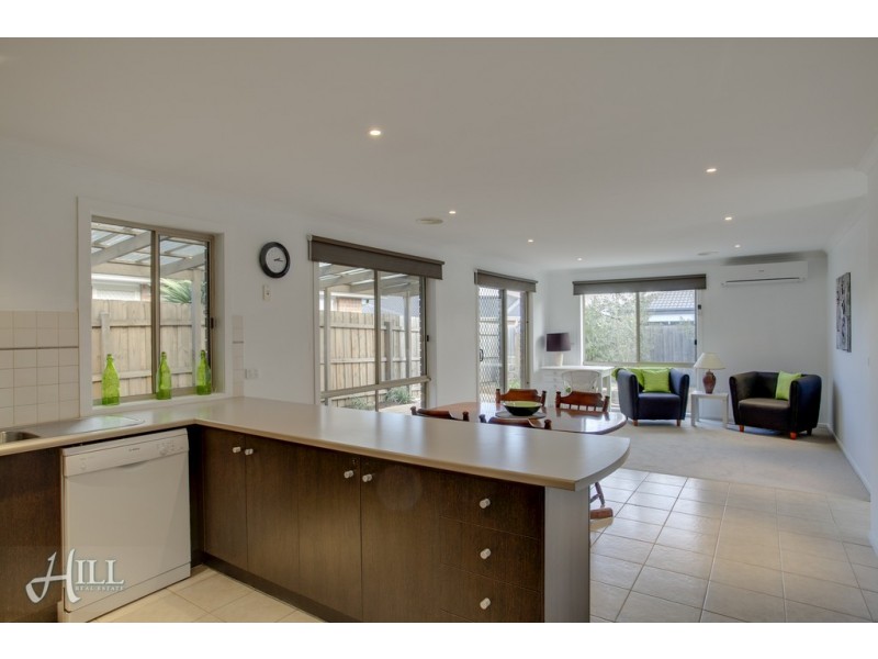 49 Melzak Way, Berwick VIC 3806