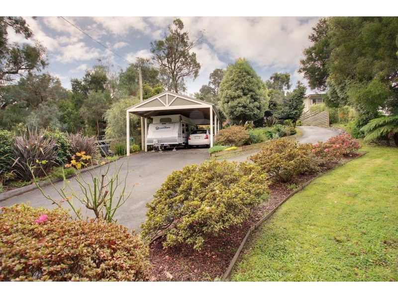 18 Lenne Road, Beaconsfield Upper VIC 3808