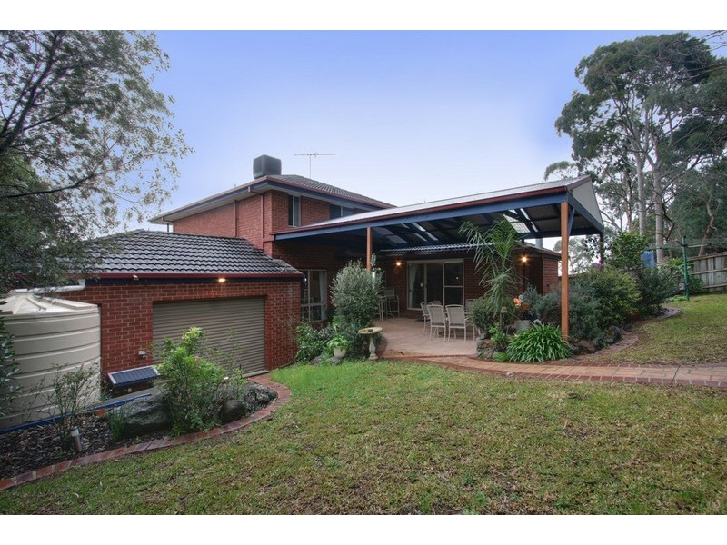 30 Quarry Hills Drive, Berwick VIC 3806