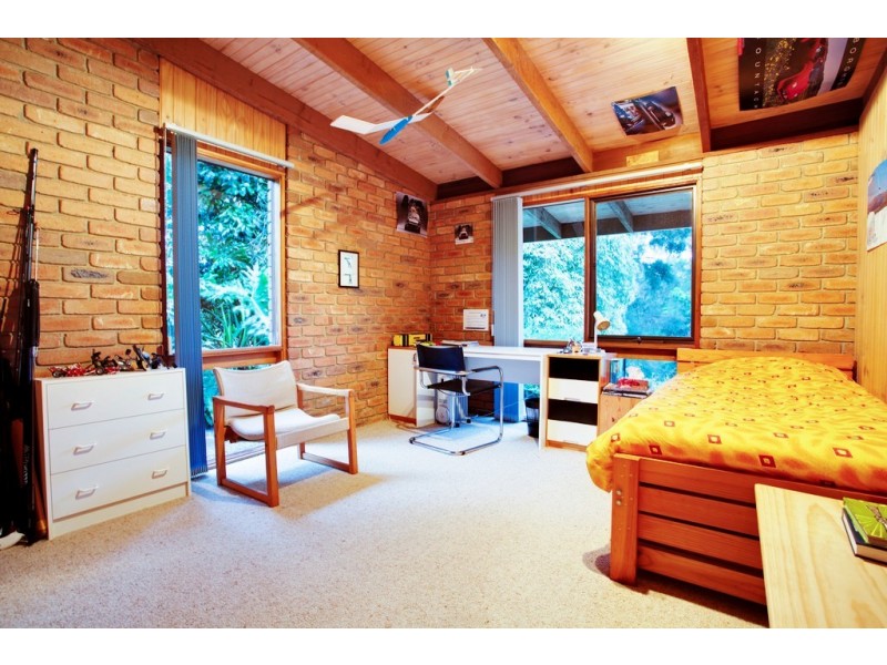 27 McKenzie Road, Beaconsfield Upper VIC 3808