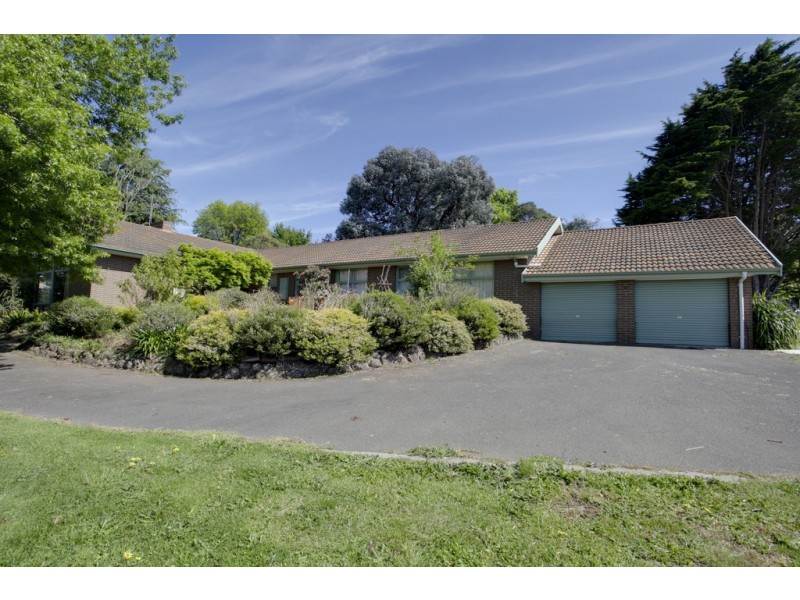 12 Fox Road, Narre Warren North VIC 3804