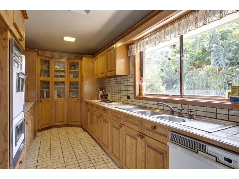 12 Fox Road, Narre Warren North VIC 3804