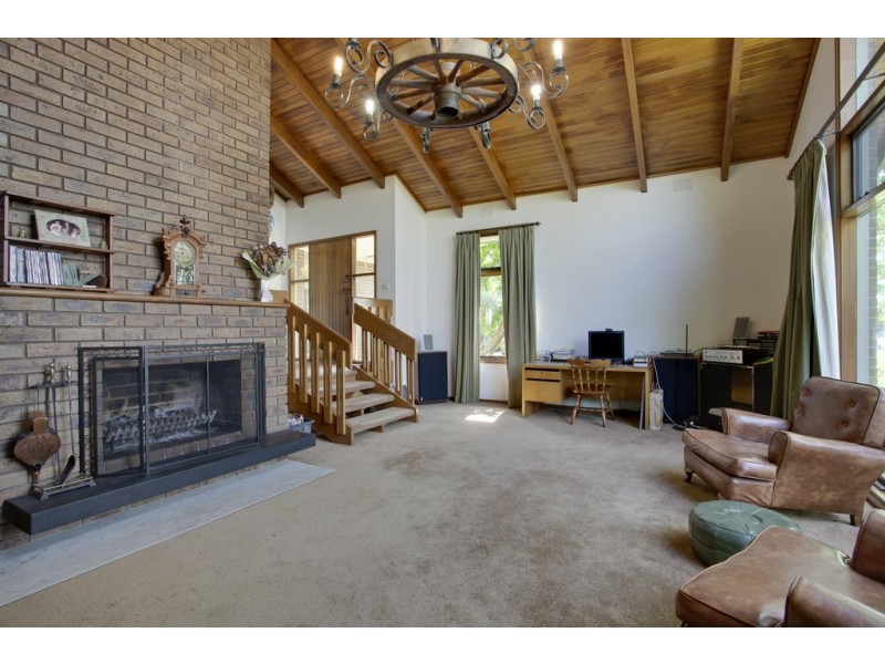 12 Fox Road, Narre Warren North VIC 3804