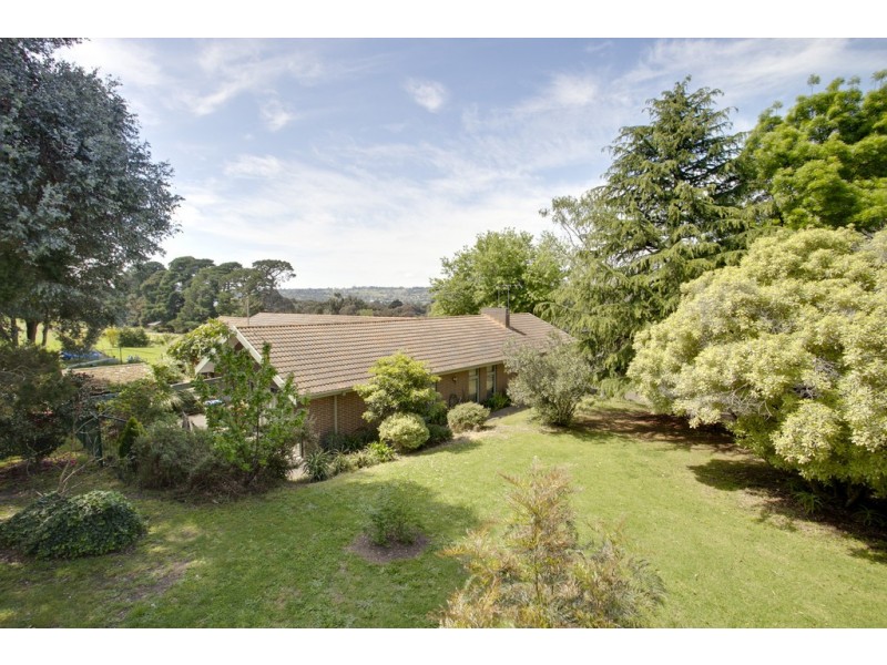 12 Fox Road, Narre Warren North VIC 3804