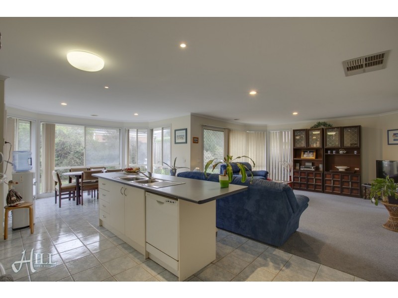5 Edgbaston Circuit, Berwick VIC 3806